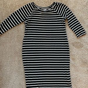 Motherhood Maternity dress Medium black and white